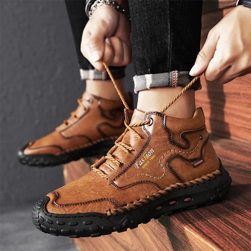 Leo - Robustit Nahkanilkkurit Paksulla Pohjalla