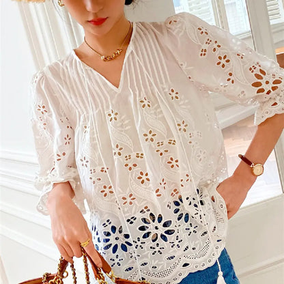 Oliver - Ajaton Kirjailtu Pitsi-Pusero